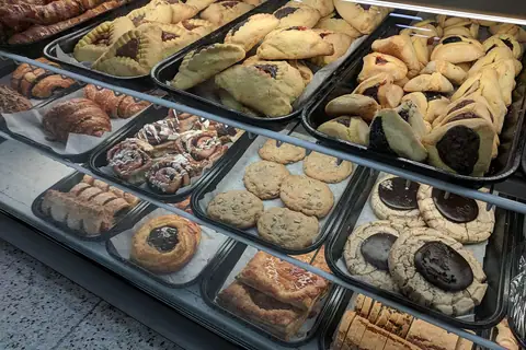 Crusty Cottage Bakery photo 3